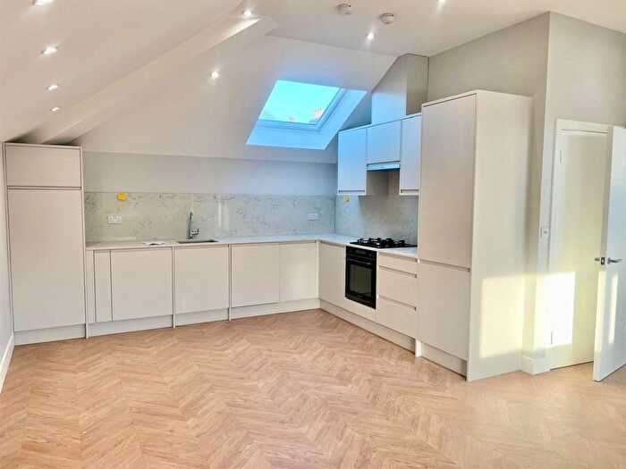 1 Bedroom Flat To Rent In Limes Grove, London, SE13