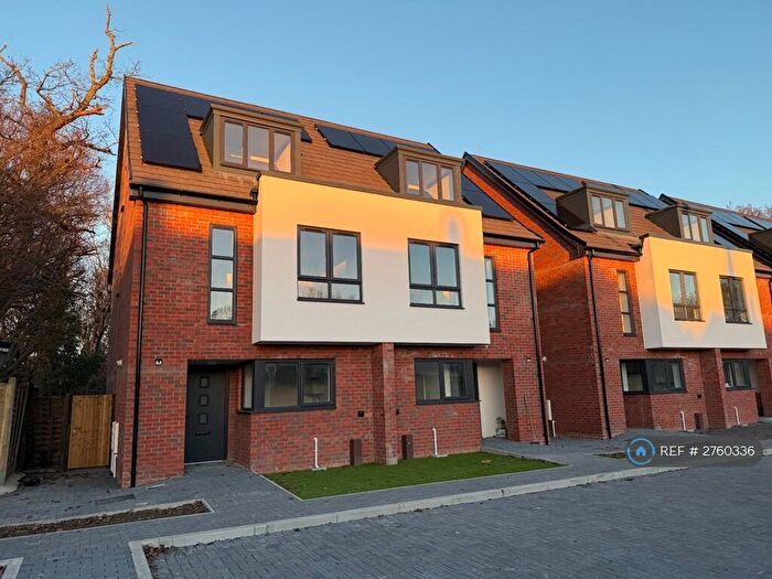 4 Bedroom Semi-Detached House To Rent In Rowner Road, Gosport, PO13