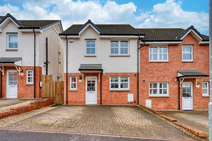 3 Bedroom Semi Detached House For Sale In Linnview Drive, Simshill, Glasgow, G44