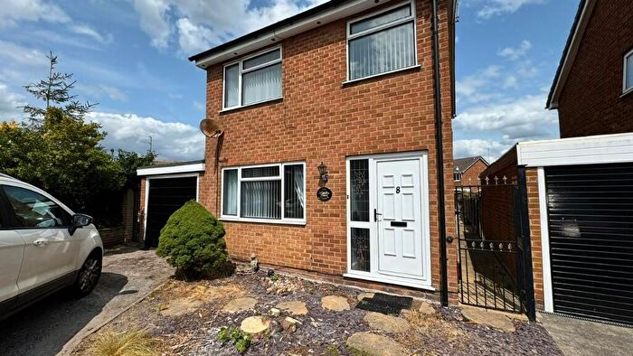 4 Bedroom Detached House To Rent In Moira Close, Derby, Derbyshire, DE21