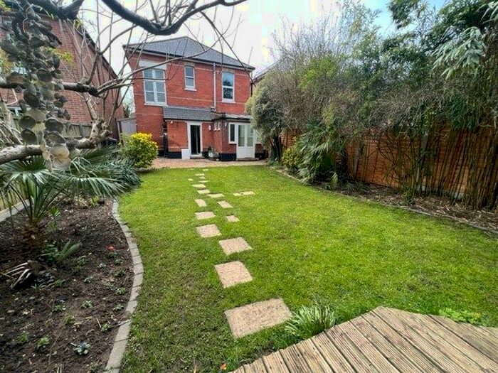 5 Bedroom Detached House To Rent In Chatsworth Road, Bournemouth, BH8