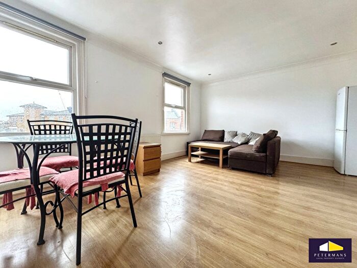 3 Bedroom Flat To Rent In Manor Park Parade, London, SE13