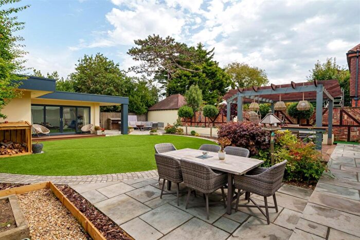 5 Bedroom Detached House For Sale In Haven Crescent, Hill Head, PO14
