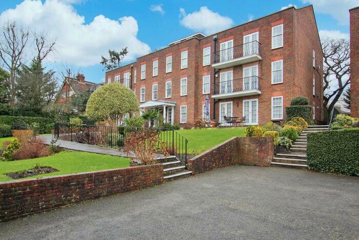 3 Bedroom Apartment To Rent In Ashurst Close, Northwood, HA6