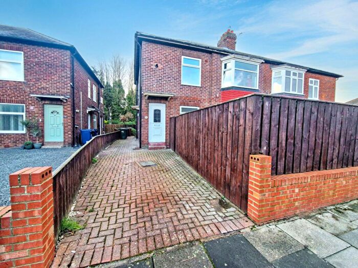 2 Bedroom Flat To Rent In Lealholm Road, Longbenton, Newcastle Upon Tyne, Tyne And Wear, NE7