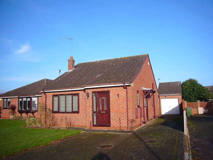 2 Bedroom Detached Bungalow For Sale In St. Davids View, Airmyn, DN14
