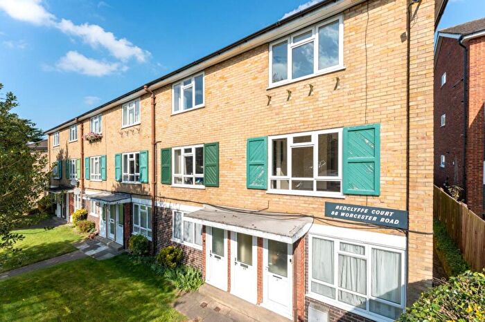 2 Bedroom Duplex To Rent In Worcester Road, Sutton, SM2