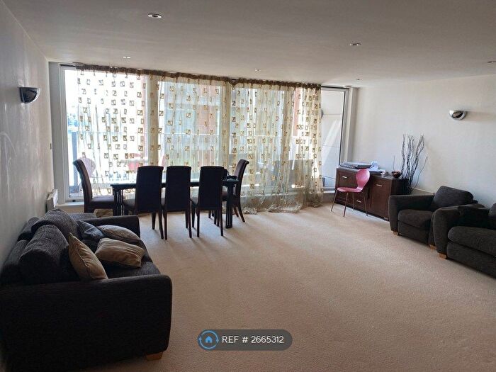 3 Bedroom Flat To Rent In Marmara Apartments, London, E16