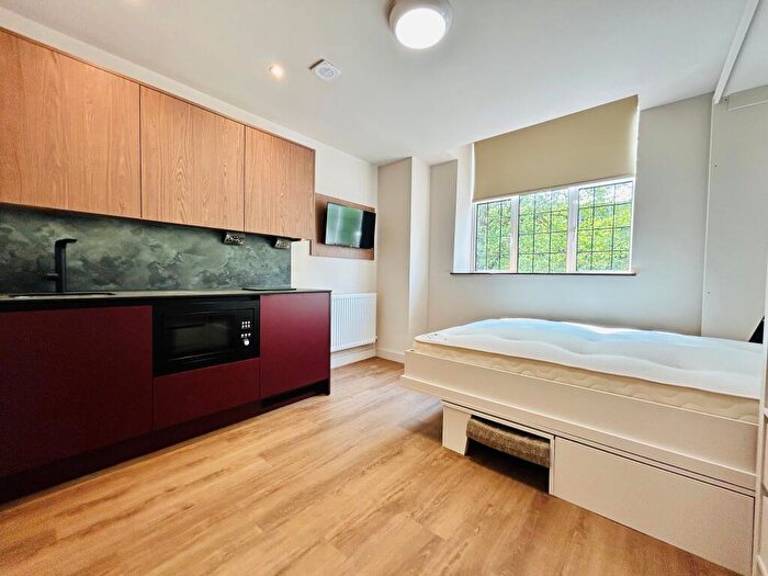 Studio To Rent In St. Marys Gate, Derby, DE1