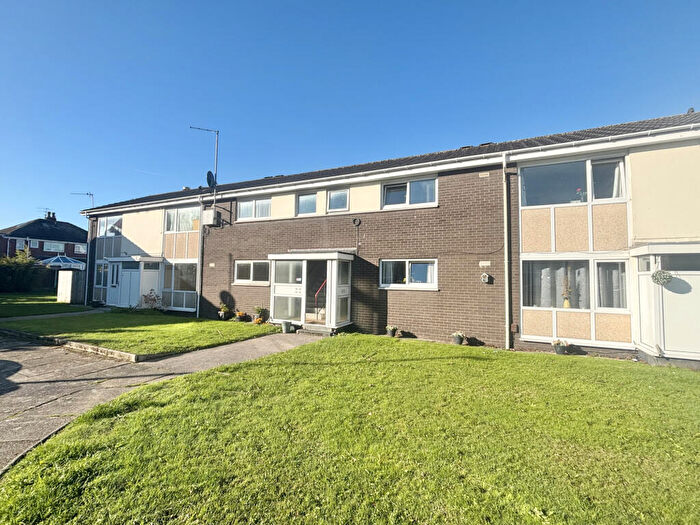2 Bedroom Apartment For Sale In Nesswood Avenue, South Shore, FY4
