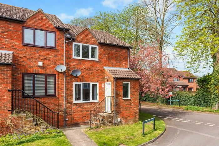 2 Bedroom End Of Terrace House For Sale In Rockfel Road, Lambourn, Berkshire, ., RG17