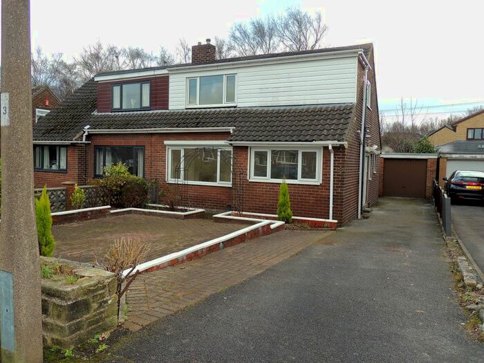 3 Bedroom Semi-Detached House To Rent In Swincliffe Crescent, Gomersal BD19