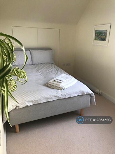 1 Bedroom Flat To Rent In Sandringham Rd, London, E8