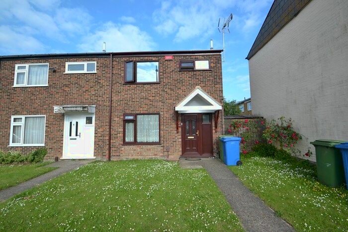 3 Bedroom Semi-Detached House To Rent In Ypres Drive, Kemsley, Sittingbourne ME10
