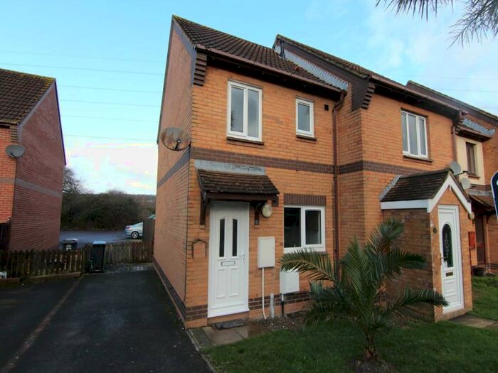 2 Bedroom House To Rent In The Barrows, Locking Castle, Weston-super-Mare, BS22