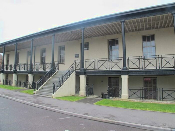 2 Bedroom Apartment To Rent In St. Georges Walk, Gosport, Hampshire, PO12