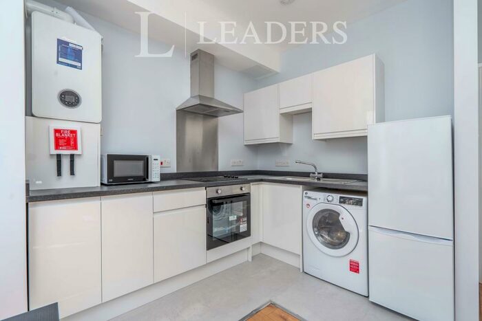1 Bedroom Apartment To Rent In Commercial Road, Southampton, SO15