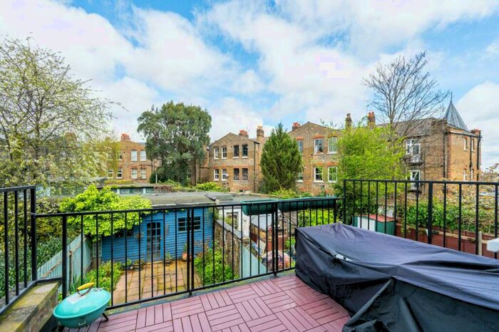 4 Bedroom Flat To Rent In Salisbury Road, Harringay, London, N4