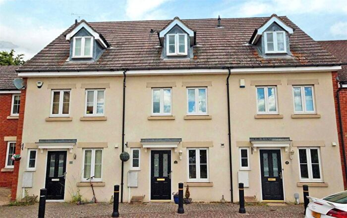 3 Bedroom Terraced House For Sale In Wood End Close, Sharnbrook, Bedford, Bedfordshire, MK44