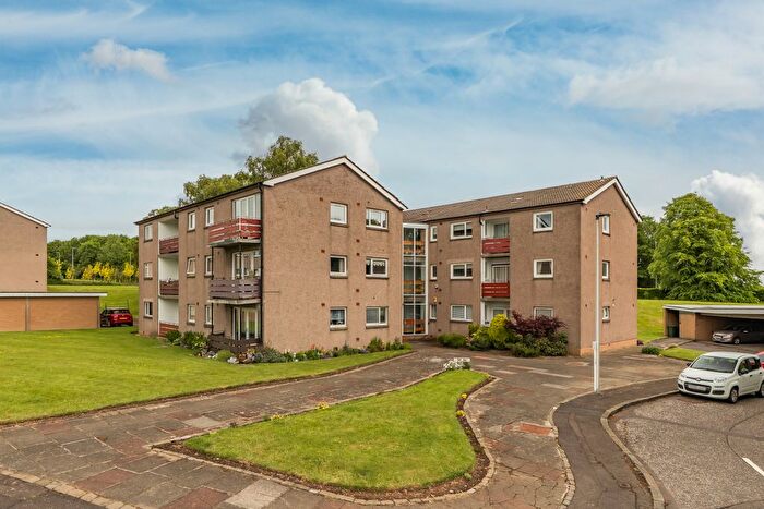 2 Bedroom Flat For Sale In / West Craigs Crescent, Edinburgh, EH12