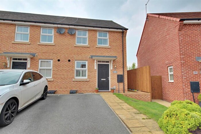 2 Bedroom End Of Terrace House For Sale In Foxglove Way, Beverley, HU17
