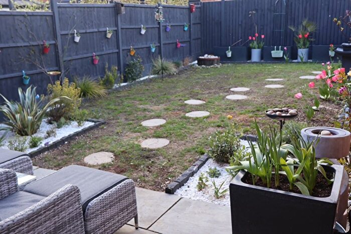 3 Bedroom Semi-detached House For Sale In Giffin Way, Sawbridgeworth, CM21