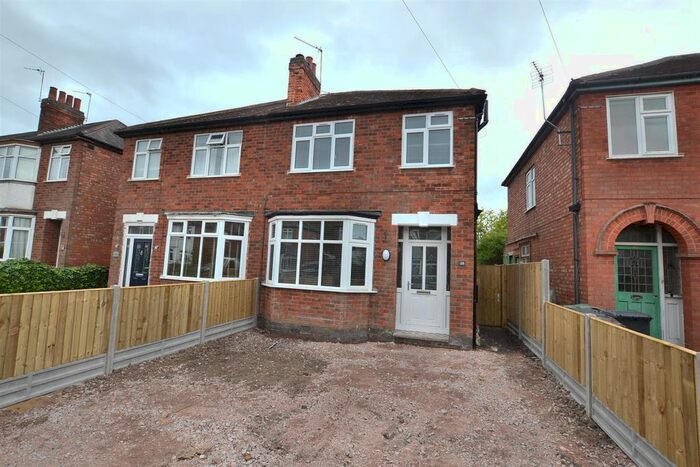3 Bedroom Semi-Detached House To Rent In Woodlands Drive, Loughborough, LE11