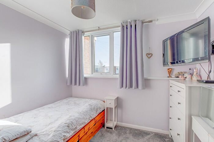 3 Bedroom Terraced House For Sale In Reyde Close, Webheath, Redditch, B97