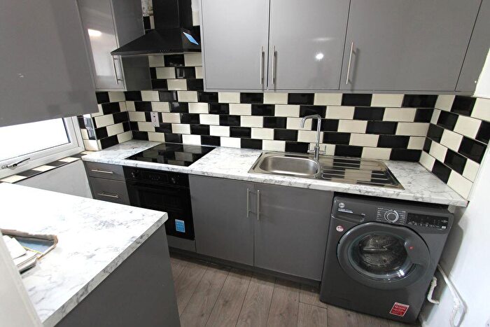 2 Bedroom Apartment To Rent In Leyland Drive, Northampton, NN2
