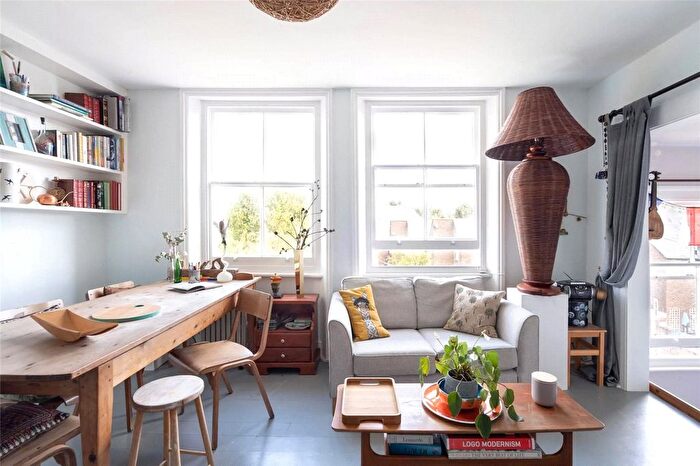 1 Bedroom Flat To Rent In St. Quintin Avenue, North Kensington, London, W10