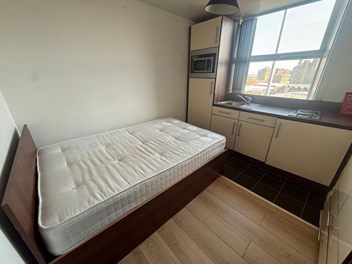 1 Bedroom Flat To Rent In Oldgate, Huddersfield, HD1