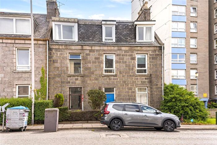 1 Bedroom Apartment For Sale In Holburn Street, Aberdeen, AB10