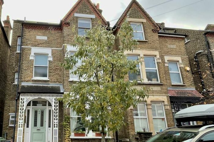 2 Bedroom Apartment To Rent In Ullswater Road, West Norwood, London, SE27