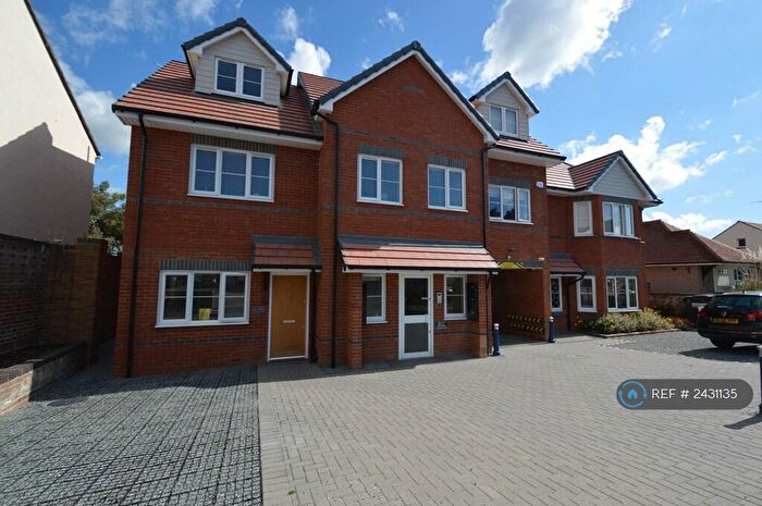 2 Bedroom Flat To Rent In Mill House, Westcliff-On-Sea, SS0