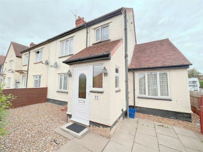 3 Bedroom Semi-Detached House To Rent In Newton Road, Bletchley, Milton Keynes, MK3