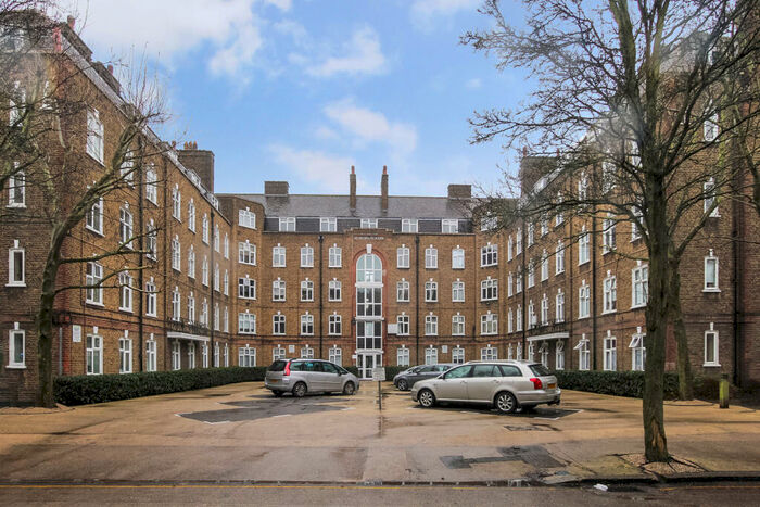 2 Bedroom Flat To Rent In St Nicholas House () Deptford, SE8