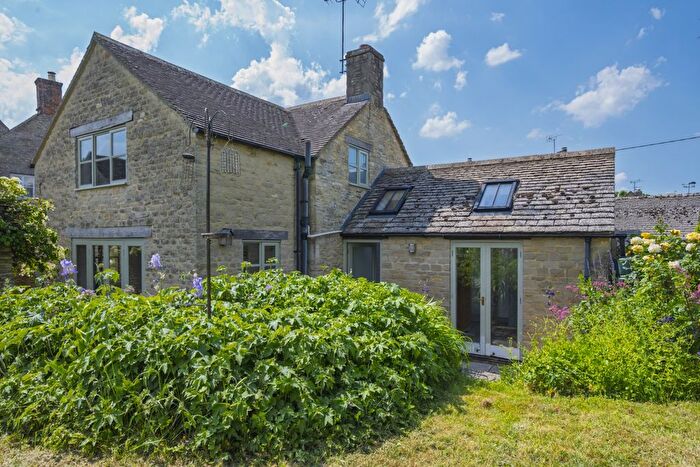 3 Bedroom Barn Conversion For Sale In London Road, Poulton, Cirencester, GL7