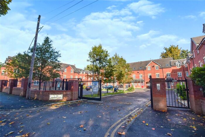 2 Bedroom Flat To Rent In Regents Court, Eccles, Manchester, M30