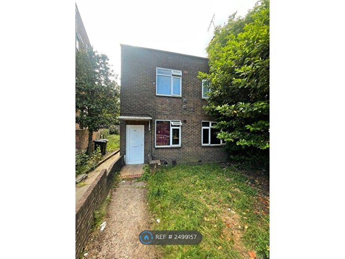 2 Bedroom Semi-Detached House To Rent In Neasden Lane, London, NW10