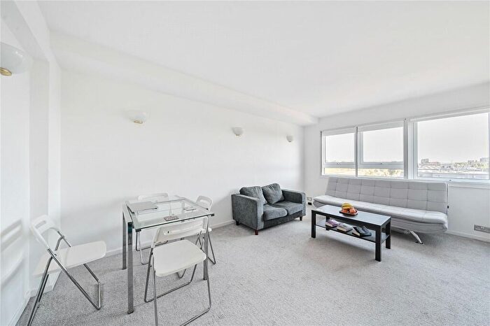 1 Bedroom Flat To Rent In Seven Sisters Road, Finsbury Park, London, N4