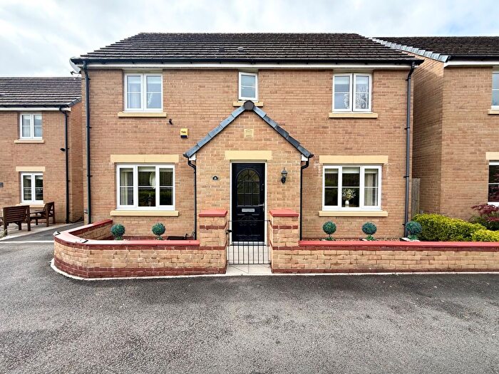 4 Bedroom Detached House For Sale In Rhodfa'r Derw, Aberdare, Rhondda Cynon Taf, CF44