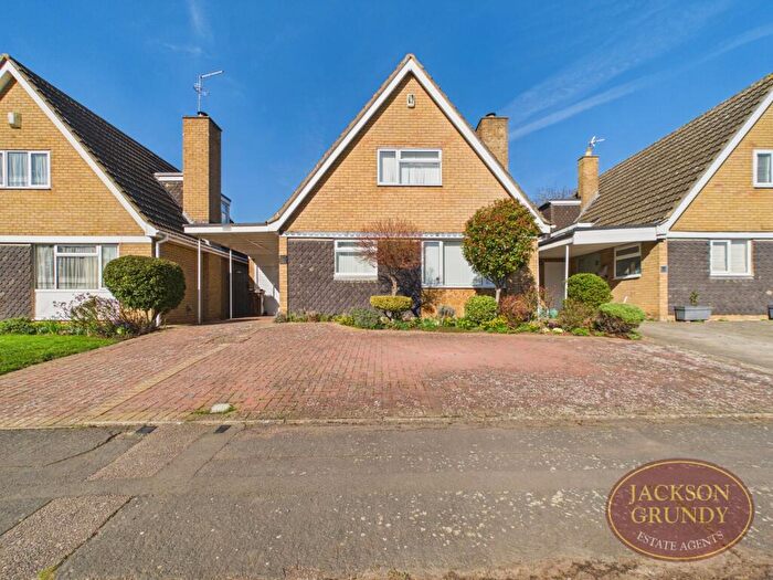 3 Bedroom Detached House For Sale In Bridgewater Drive, Abington Vale, NN3