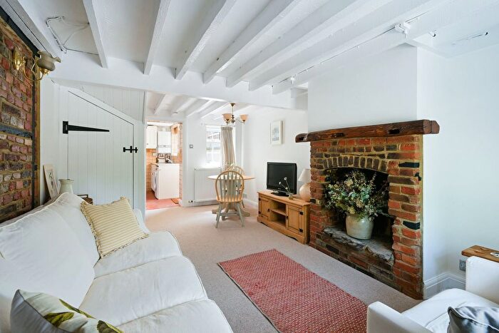 1 Bedroom Terraced House For Sale In Titsey Road, Oxted, RH8