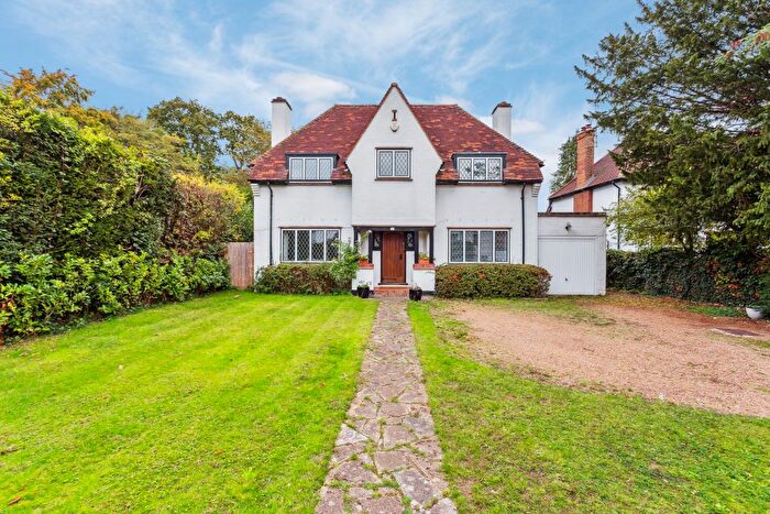 5 Bedroom Detached House For Sale In Moss Lane, Pinner Village, HA5