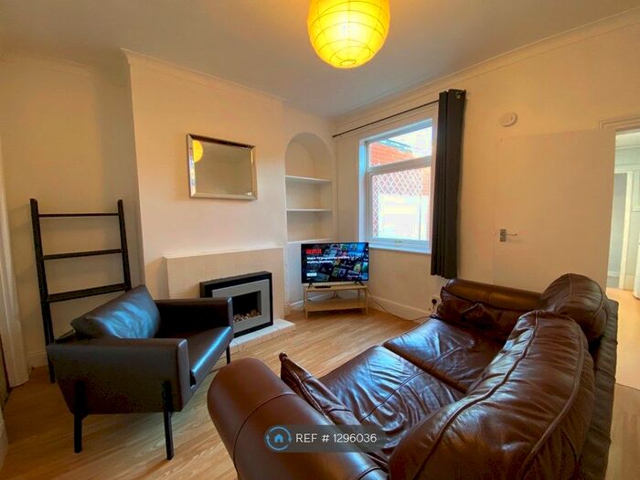 3 Bedroom Terraced House To Rent In Florence Street, Newcastle-Under-Lyme ST5