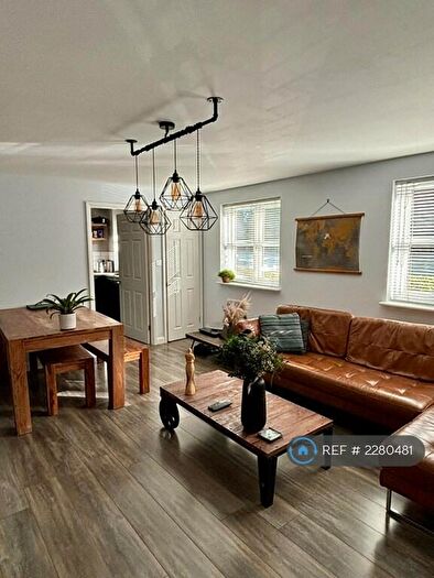 2 Bedroom Flat To Rent In Stratford, London, E15