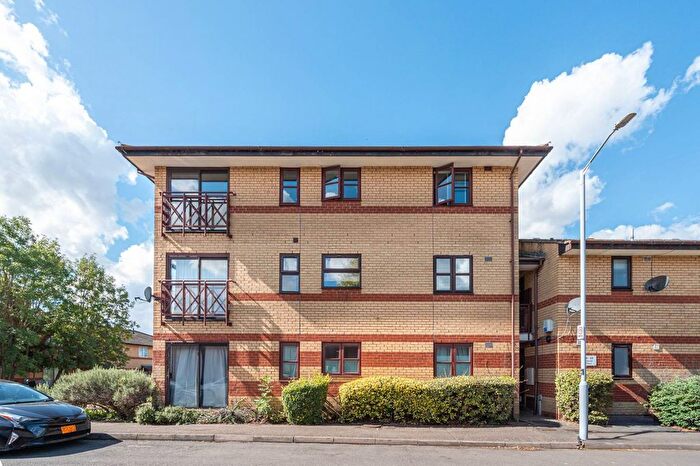 2 Bedroom Flat To Rent In Pincott Place, Brockley, London, SE4