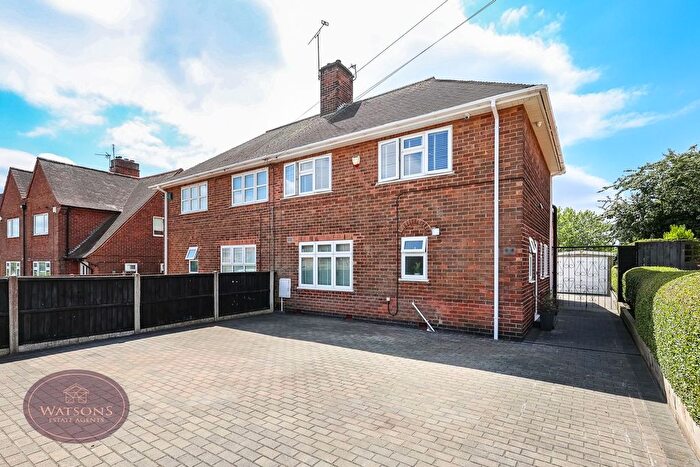 3 Bedroom Semi-Detached House For Sale In Woodfield Road, Nottingham, NG8