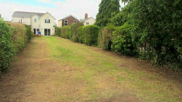 3 Bedroom Semi-Detached House To Rent In Cranmer Road, Winton, BH9