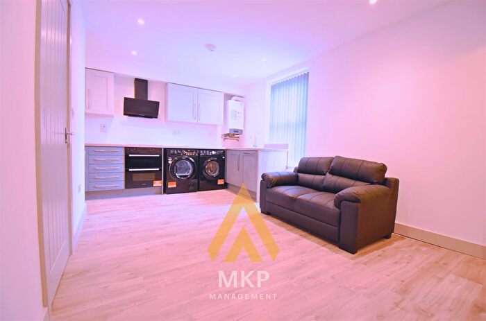4 Bedroom Terraced House To Rent In Heeley Road Selly Oak, B29